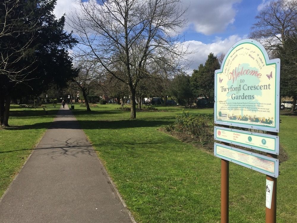 Acton Hill Hotel Ealing Eksteriør billede