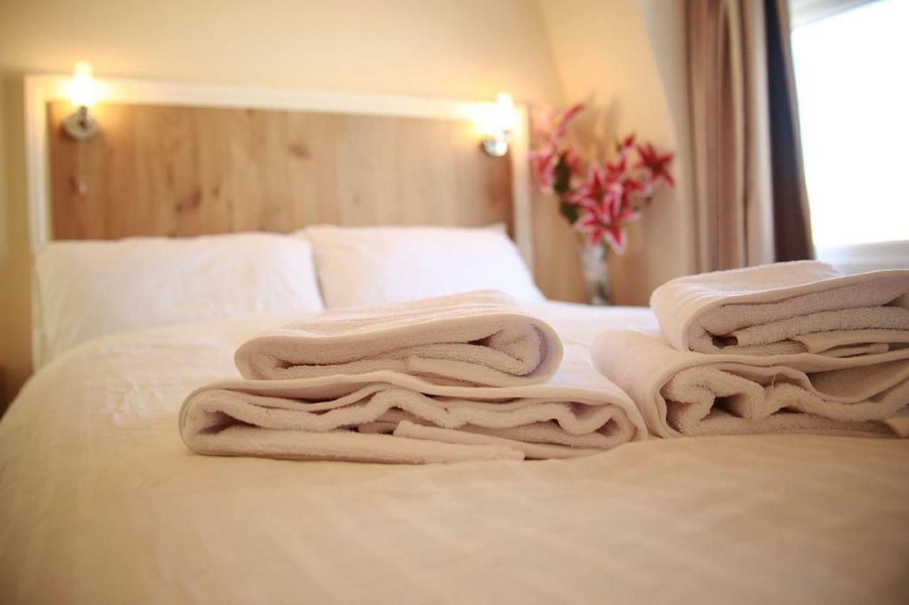 Acton Hill Hotel Ealing Eksteriør billede