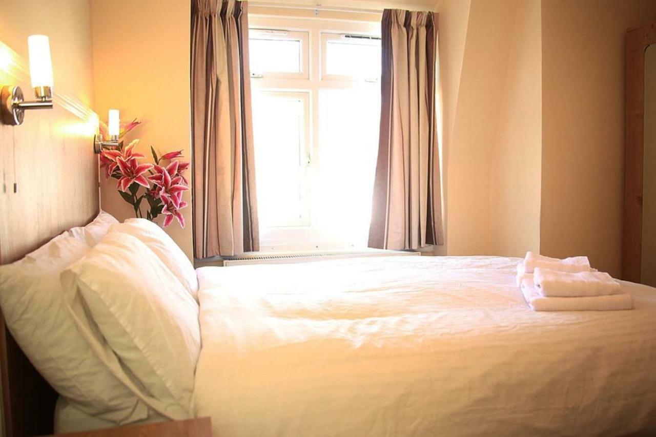 Acton Hill Hotel Ealing Eksteriør billede