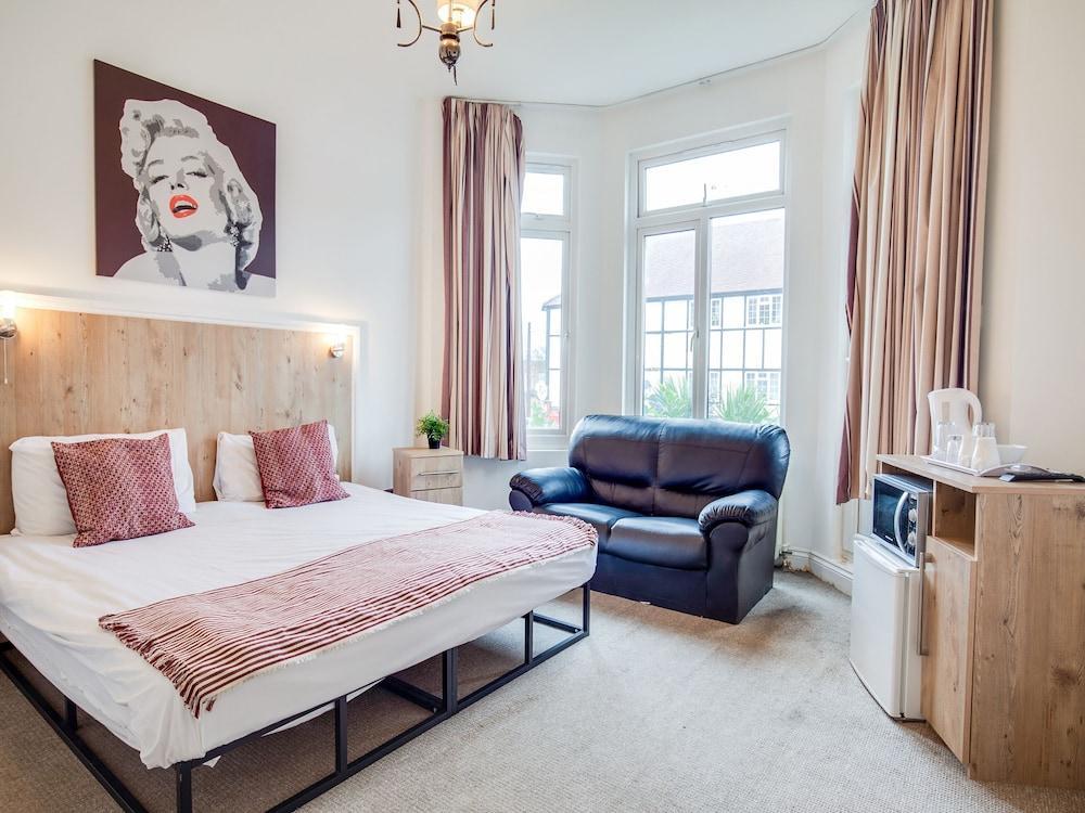 Acton Hill Hotel Ealing Eksteriør billede